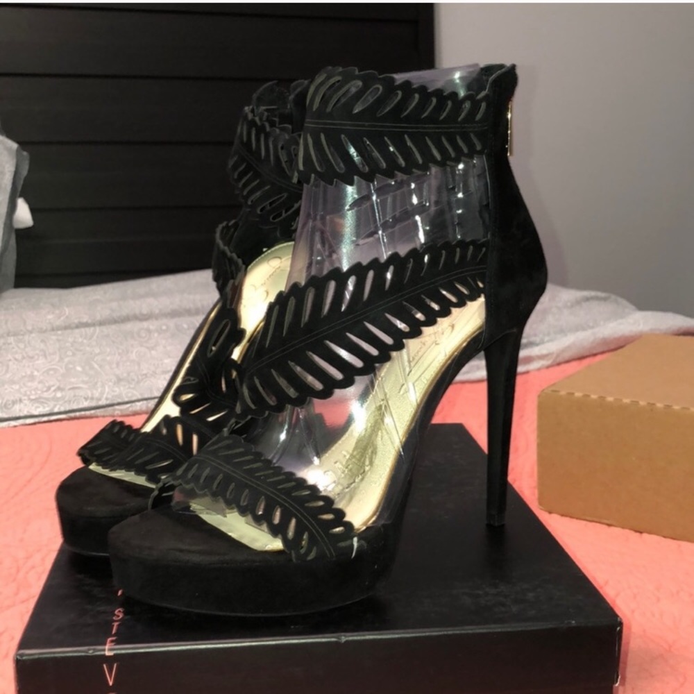 Jessica Simpson (9.5) BLACK SUEDE HIGH HEELS